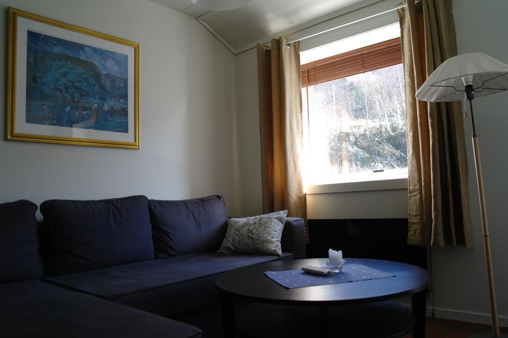 Tysnes Sjo Og Fritid Aparthotel Uggdal Phòng bức ảnh