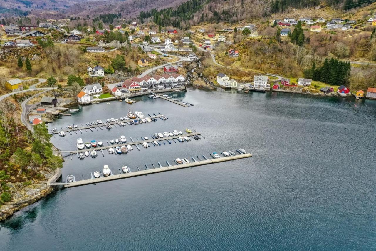 Tysnes Sjo Og Fritid Aparthotel Uggdal Ngoại thất bức ảnh